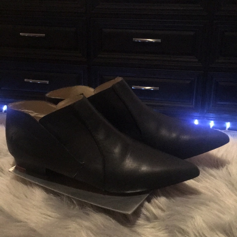 Joe’s Lesley Pointy Toe Bootie